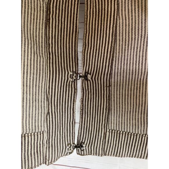 AMX‎ Jacket Womens small Animal Brown striped Cotton Cream & Brown With Ruffles - Picture 4 of 5